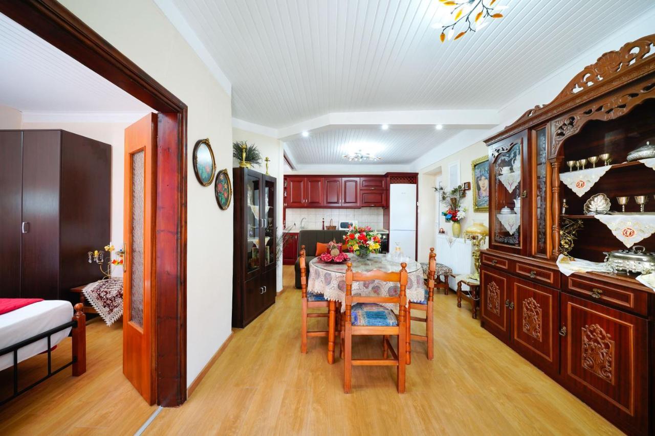 Irene'S Apartment Kastron  エクステリア 写真